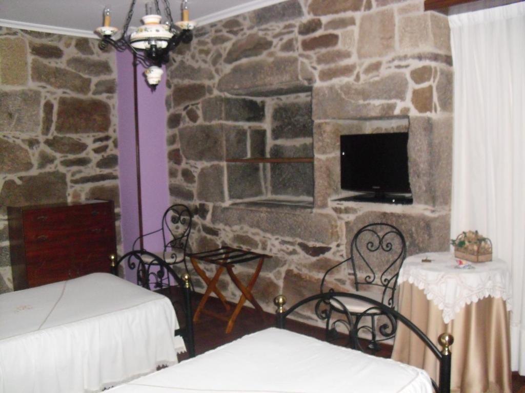 Hotel Pousada Vicente Risco Castro Caldelas Ruang foto
