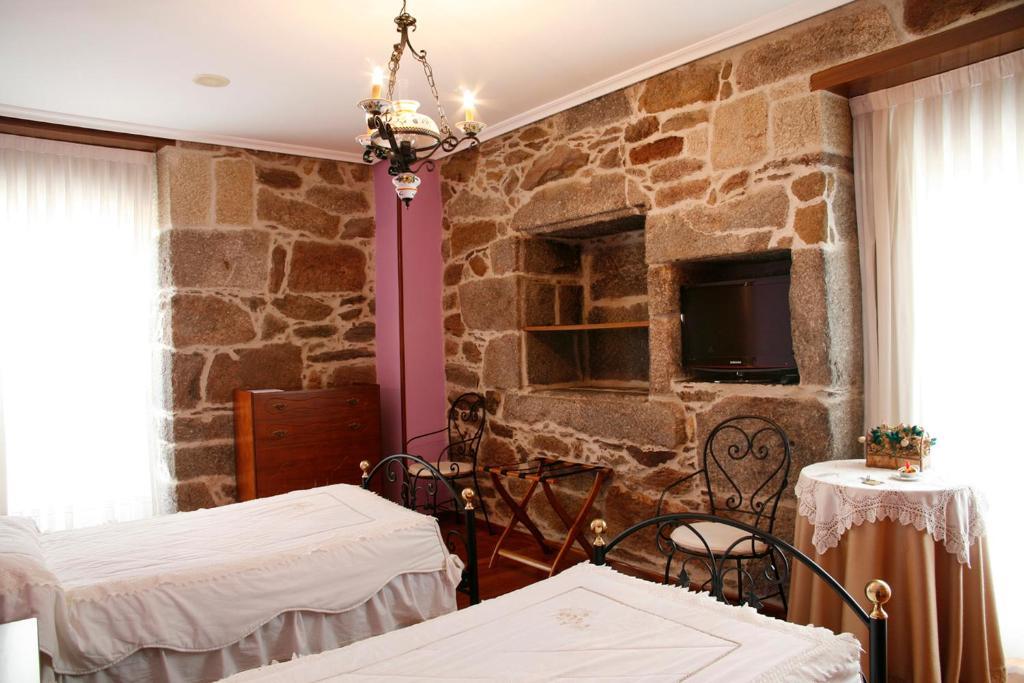 Hotel Pousada Vicente Risco Castro Caldelas Bagian luar foto